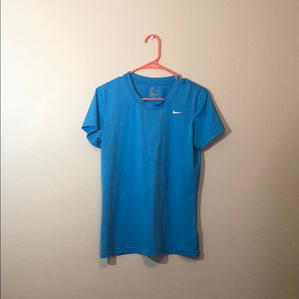 Sports tee